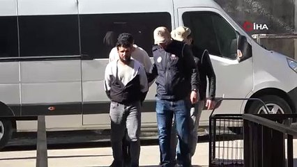 3 DEAŞ bombacısı adliyeye sevk edildi