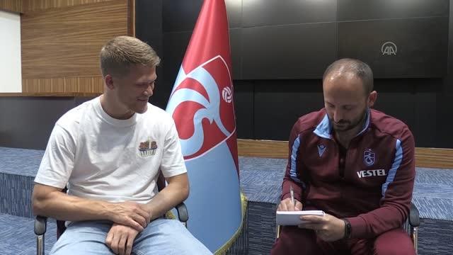 Trabzonspor'un Danimarkalı oyuncusu Cornelius, şampiyonluğu anlattı (1)