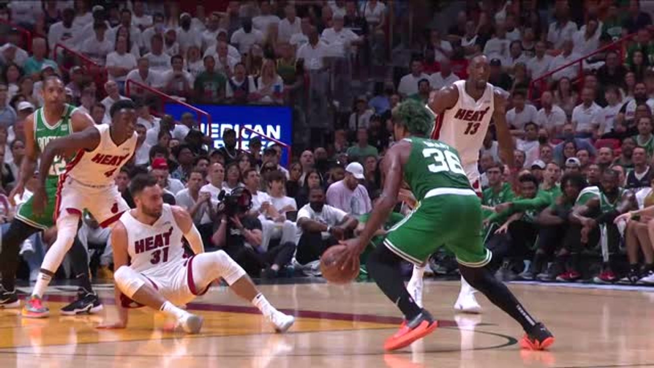 Smart puts Strus on the floor