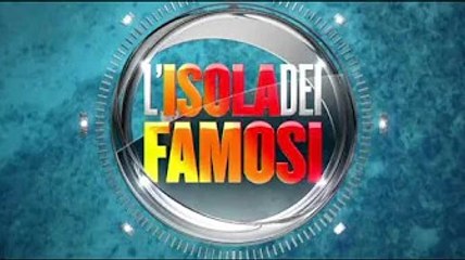 Isola dei Famosi, "C'è sangue ovunque": portato urgentemente in Ospedale