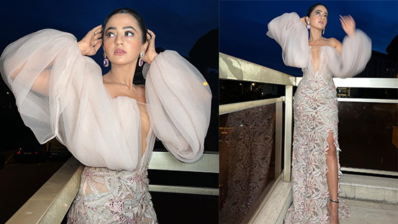 Cannes Film Festival 2022: Helly Shah High Slit Gown Red Carpet Look Viral, |Boldsky