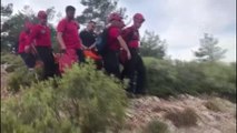 Babadağ'dan yamaç paraşütüyle atlayan Rus turist, kayalıklara düşerek yaralandı