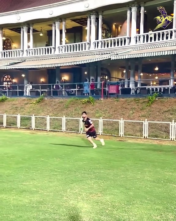 Rinku Singhs catching drill  Knights In Action   KKR IPL 2022_1080p