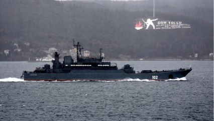La Russie déguise ses navires de guerre et transgresse la Convention de Montreux