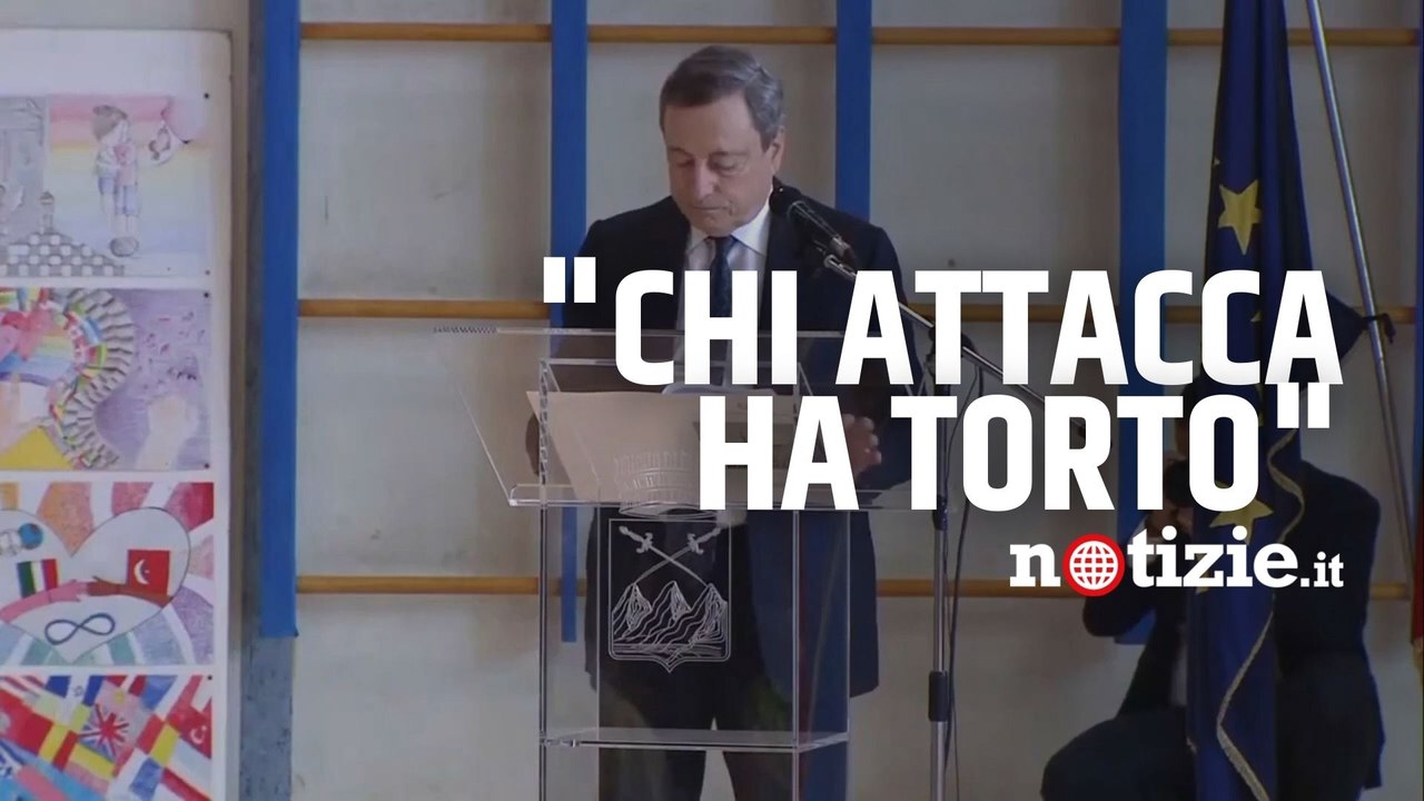 Guerra Russia-Ucraina, così Draghi spiega il conflitto agli studenti: “Chi attacca ha sempre torto”