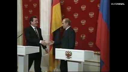 Gerhard Schröder deixa direção da petrolífera russa Rosnef