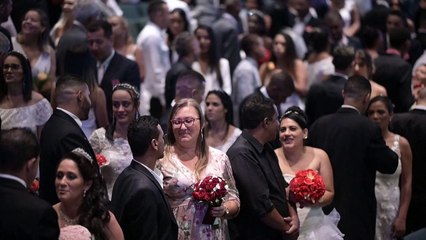 Boda masiva une a 50 parejas en Brasil