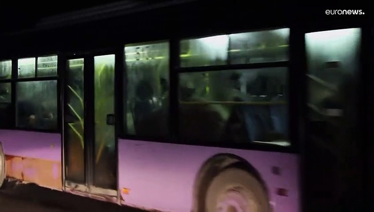 Ucraina, ordinato ai soldati di smettere di difendere l'acciaieria Azovstal