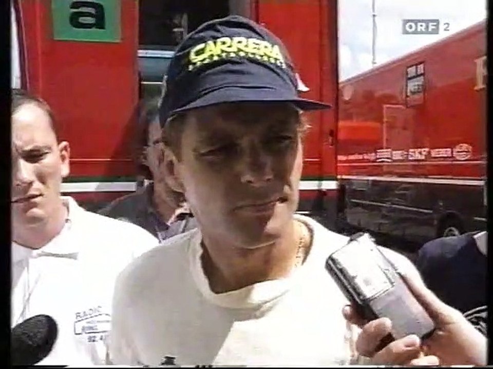 Gerhard Berger nach Unfall in Hockenheim 1993