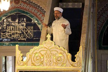 Diyanet İşleri Başkanı Erbaş'tan aile uyarısı: "Ailemizden gittikçe uzaklaşıyoruz"