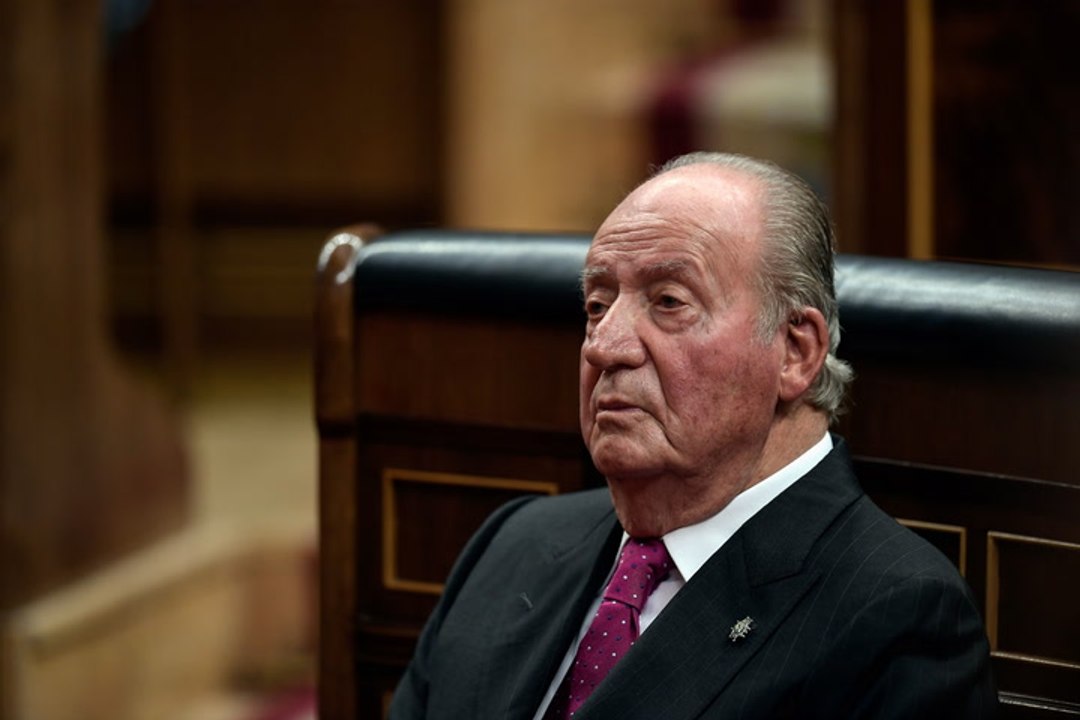 Rückkehr nach spanien: könig juan carlos kommt aus dem exil