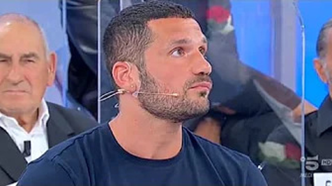 Il cavaliere di Uomini e Donne parla per la prima volta della malattia della madre Presto sarà finit