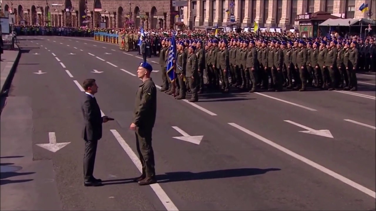 Volodymyr Zelensky et Denis Prokopenko, commandant du régiment Azov