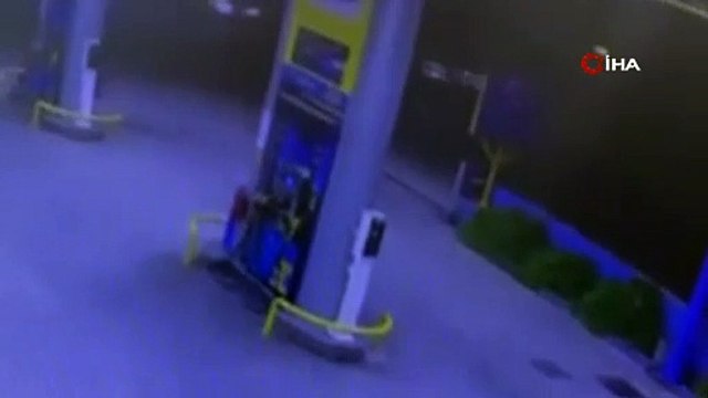 Kaza yapmamak için 'benzinliğe' daldı