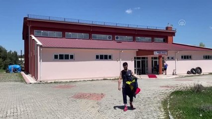 KASTAMONU - Erkek boksörler de yumruklarıyla Avrupa'yı sallamak istiyor