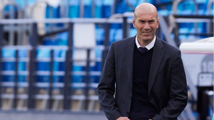 VOICI : Zinédine Zidane : il partage un (rare) cliché attendrissant avec son papa