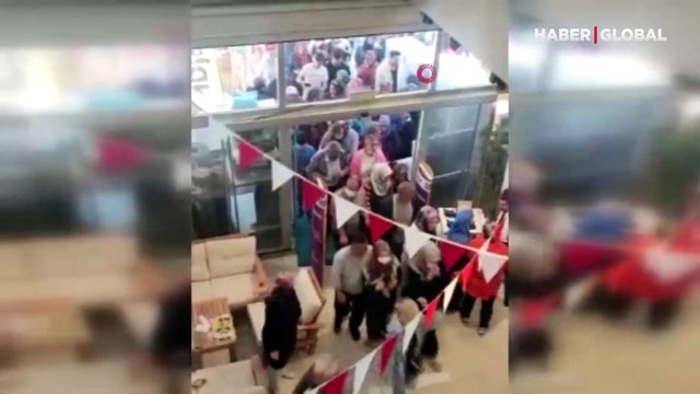 Ankara'da mağazada indirim izdihamı: 3'ten geriye sayıldı, bir anda herkes hücum etti