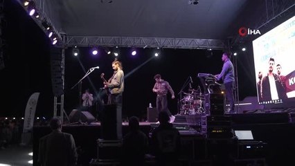 Kolpa Grubu, Gençlik Festivali'nde Altınovalıları coşturdu