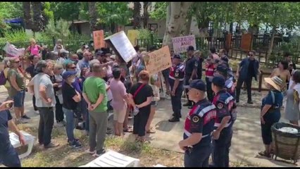 Muğla Akyaka'da Çevreciler, "Kıyılar Halkındır" Dedi: "Akyaka'yı Talan Projelerinden Vazgeçin"