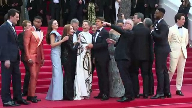 ویدیوی سورپرایز شدن تام کروز در جشنواره فیلم کن فرانسه
