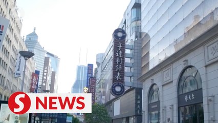 Shanghai reopens commercial outlets as epidemic abates