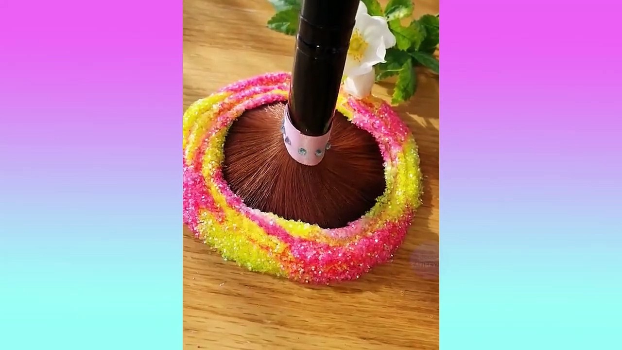 Satisfying Video With ASMR Sound That is Meant to Induce Sleep & Meditate Your Stress