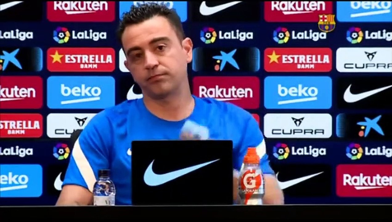 Xavi contesta a Culemanía en rueda de prensa previa al Barça-Villarreal / CULEMANÍA