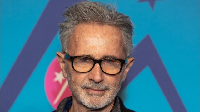 GALA VIDEO - “Je devenais dingue” : Thierry Lhermitte se confie sur son burn-out (1)