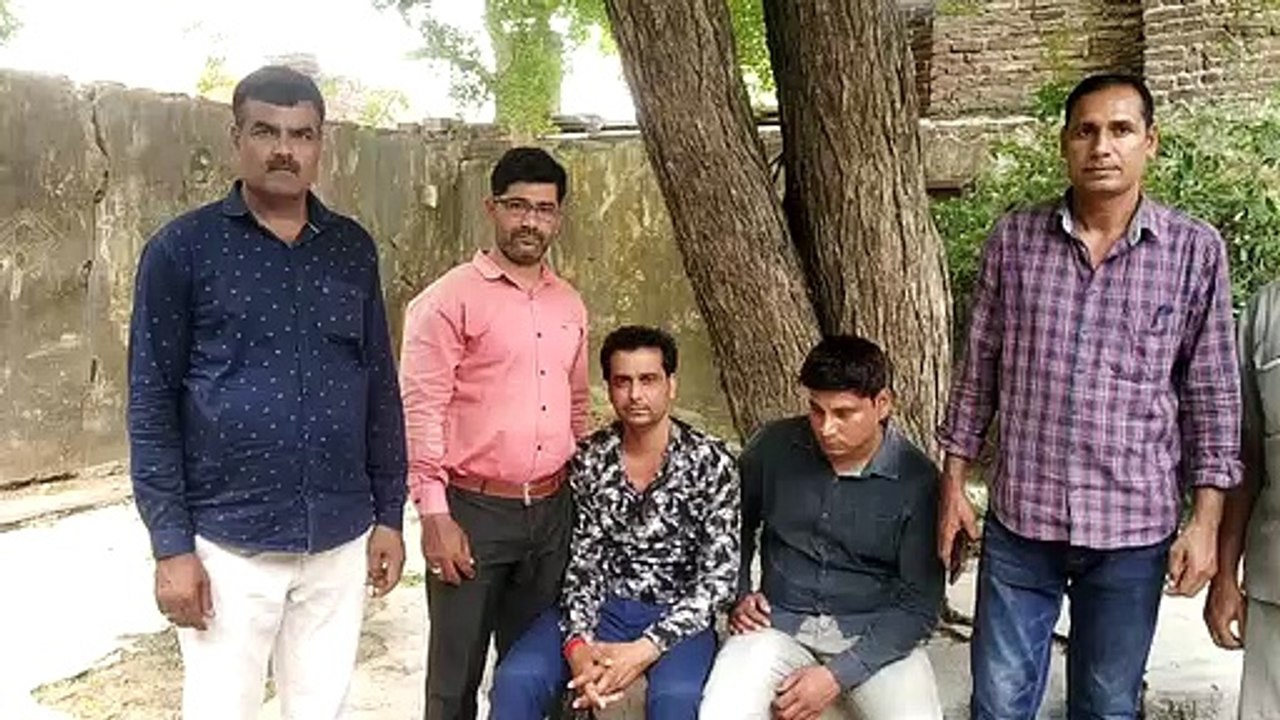 रिश्वत लेने के आरोपी पटवारी व दलाल को जेल भेजा