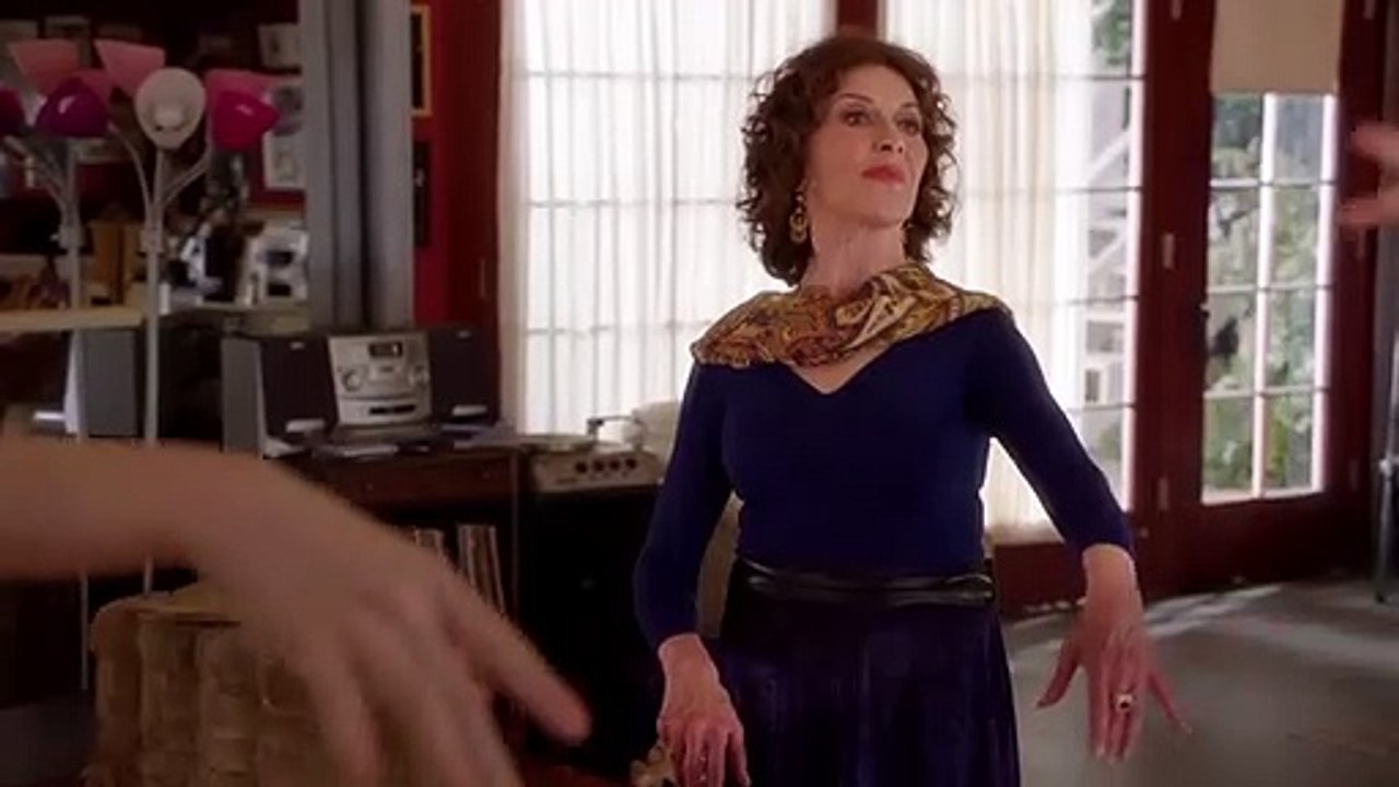 Bunheads - Attitude - Trailer - The CW