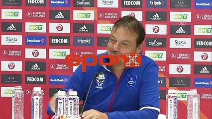 Ergin Ataman'dan yumruk şov