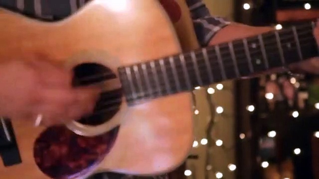 Bermain gitar part3