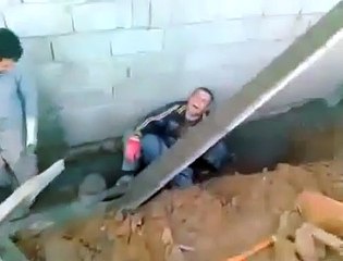 iskele üstünde Halay Çeken sıvacıların Hazin Sonu -D