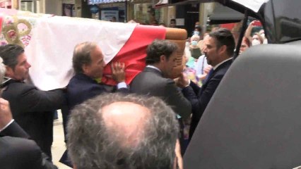 Familiares y amigos asisten a la misa funeral de Miguel Báez 'El Litri'