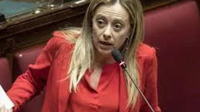 Draghi re del voto di fiducia, Giorgia Meloni all'att@cco: Prima vanno a casa e meglio è per l'Ital