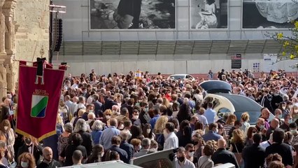 L'Aquila, in circa 2.500 per l'ultimo saluto al piccolo Tommaso