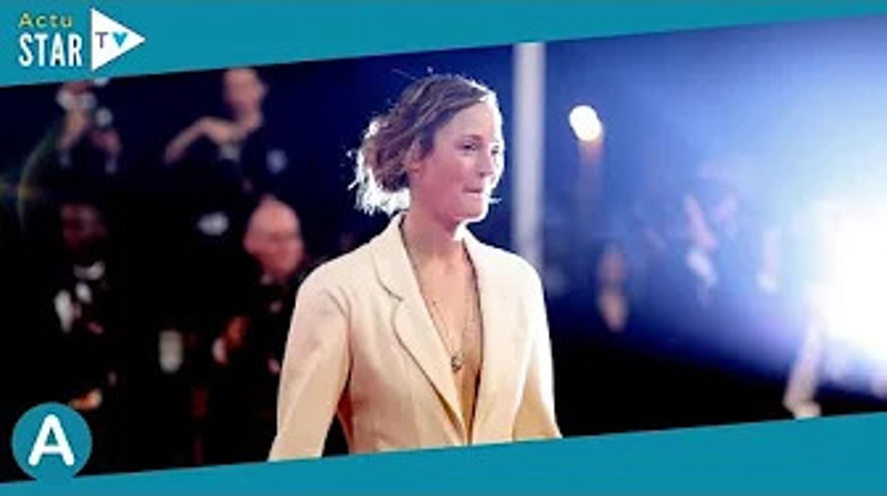 Cannes 2022 : après la sobriété, Vicky Krieps o...