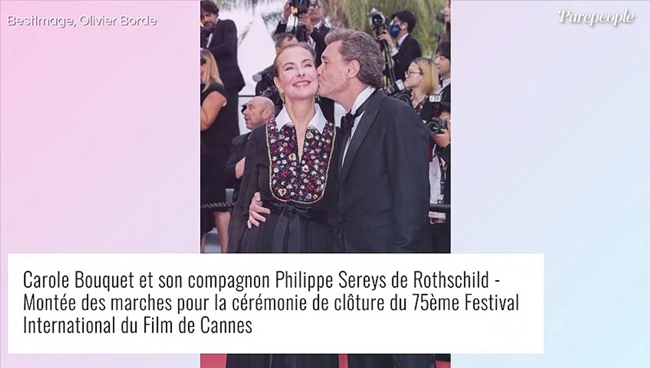 Carole Bouquet : Tendre baiser avec son compagnon Philippe Sereys de Rothschild au Festival de Cannes