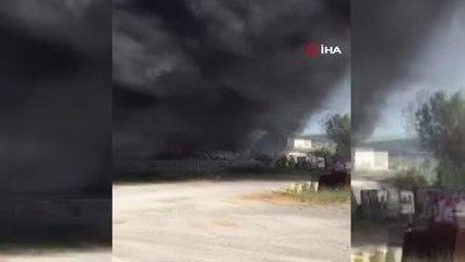 Kocaeli'de fabrikada yangın çıktı, ekiplerin müdahalesi sürüyor
