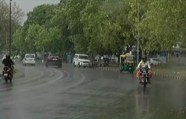 ਉੱਤਰ-ਭਾਰਤ 'ਚ ਬਦਲਿਆ ਮੌਸਮ ਦਾ ਮਿਜ਼ਾਜ, ਕਈ ਇਲਾਕਿਆਂ 'ਚ ਰਹੀ ਬੱਦਲਵਾਈ