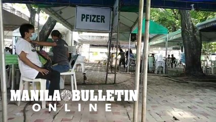 People troop to People's Park in Davao City to avail of Covid-19 booster shots