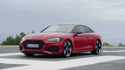 Descargar video: Die neuen competition-Pakete für den Audi RS 4 Avant und Audi RS 5