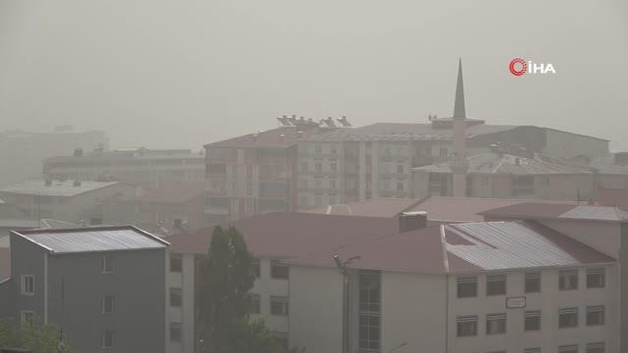 Muş'ta etkili olan toz taşınımı yaşamı olumsuz etkiliyor