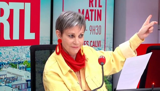 Jean Dujardin est de passage à Cannes, hors compétition avec le film Novembre de Cédric Jimenez