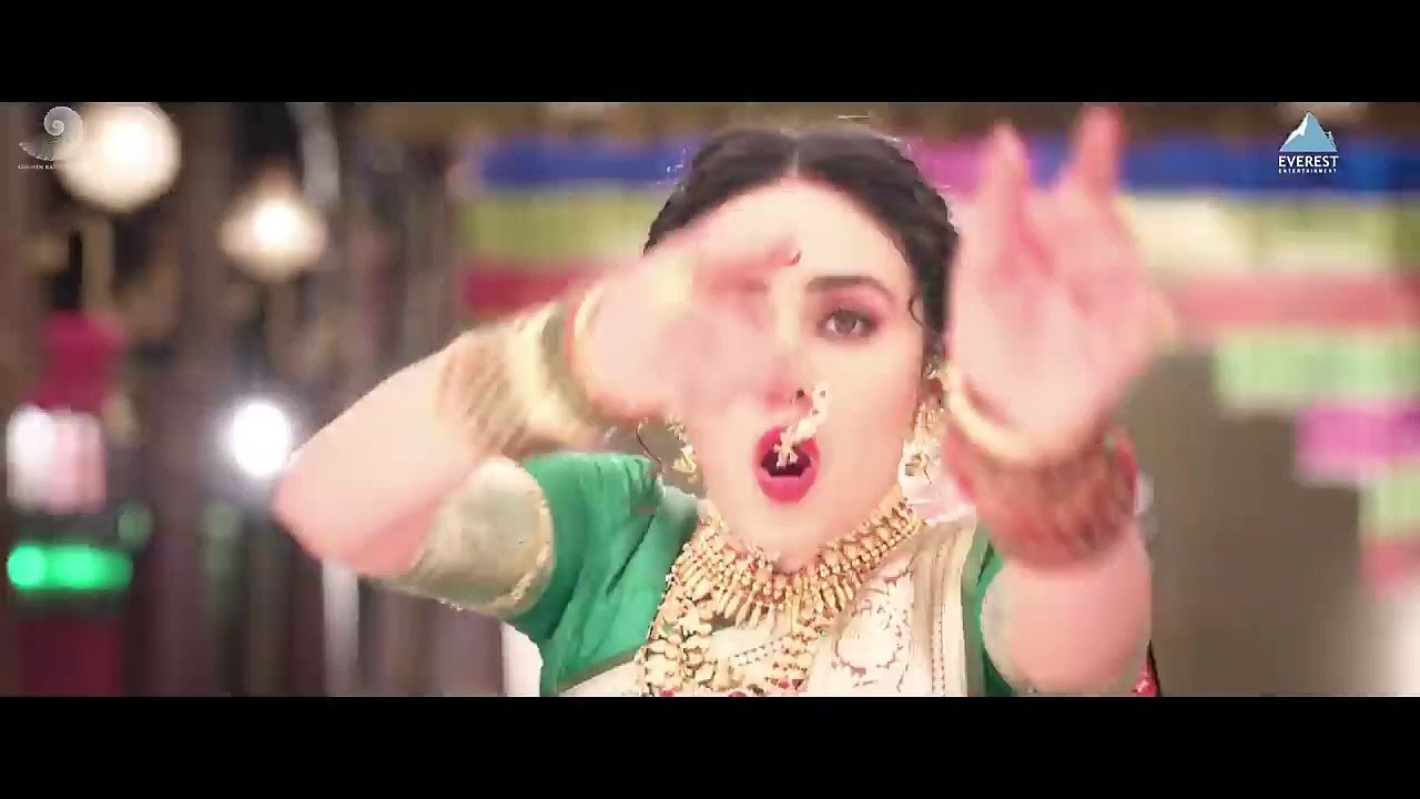 Chandra_Official_Song___Chandramukhi___Marathi_Song_2022___Ajay_-_Atul_feat._Shreya_Ghoshal___Amruta(720p)