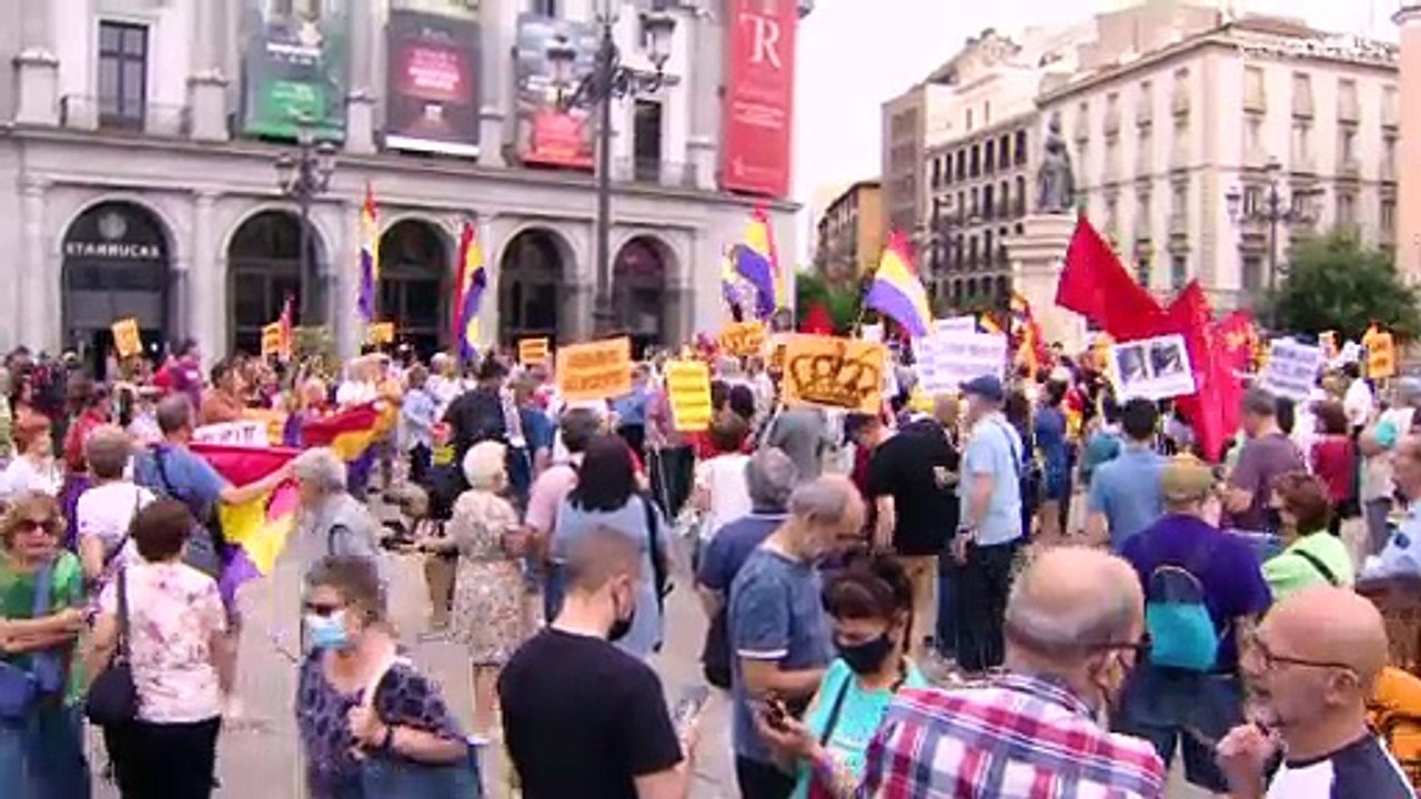 'Schande': Proteste gegen spanischen Ex-König Juan Carlos in Madrid