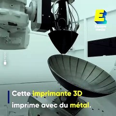 Cette machine peut imprimer des pièces en métal