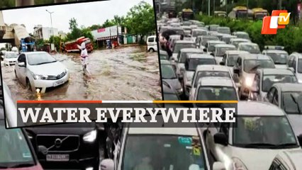 Heavy Rainfall & Flooding Severely Affects Traffic Movement In Gurgram