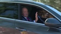 Juan Carlos I llega a La Zarzuela para reunirse con su hijo Felipe VI