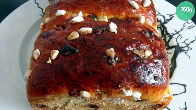 Brioche à la fleur d'oranger et pépites de chocolat